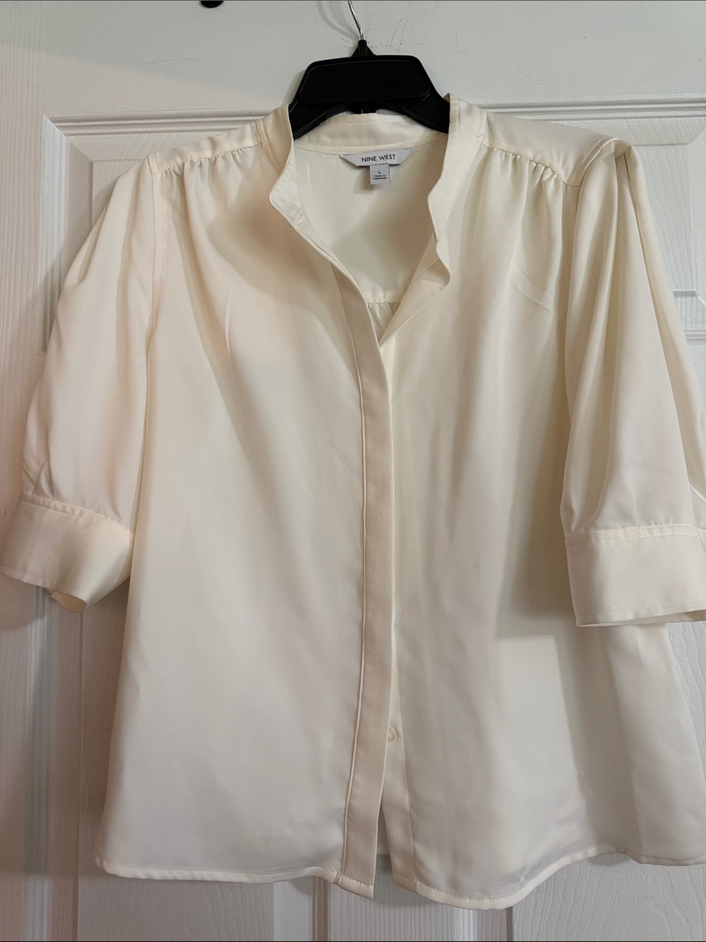 Nine West Ivory Short-Sleeve Button-Front Blouse